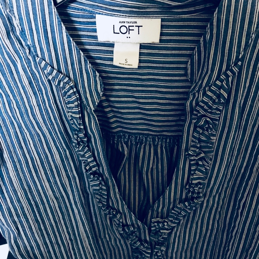 *5 for $25*Ann Taylor Loft tie back blouse - Picture 3 of 4